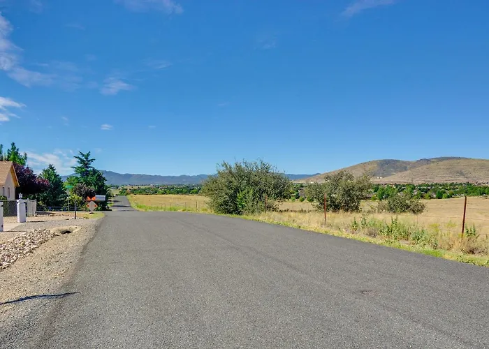 Hot Tub & Fire Pit: Retreat! * Prescott Valley